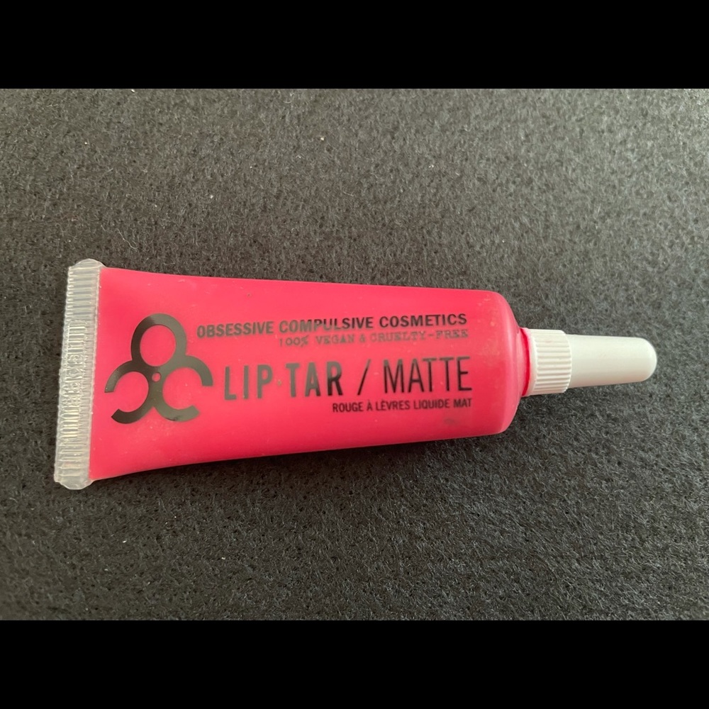 Lip tar!